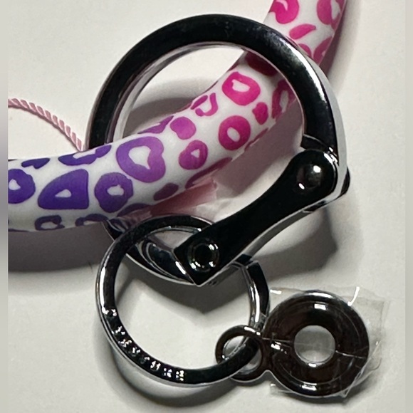 Cheetah print key ring - Picture 3 of 4